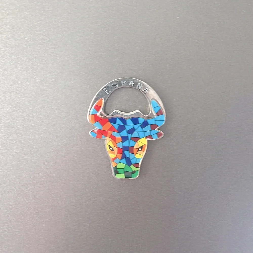 VINTAGE MAGNET BULL SHAPED BOTTLE OPENER FROM SPAIN